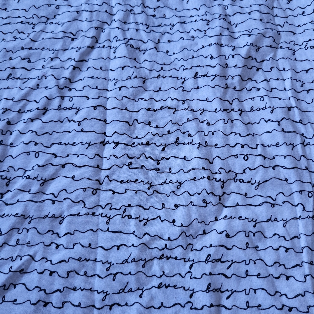Cursive Print Tee - Picture 2 of 3